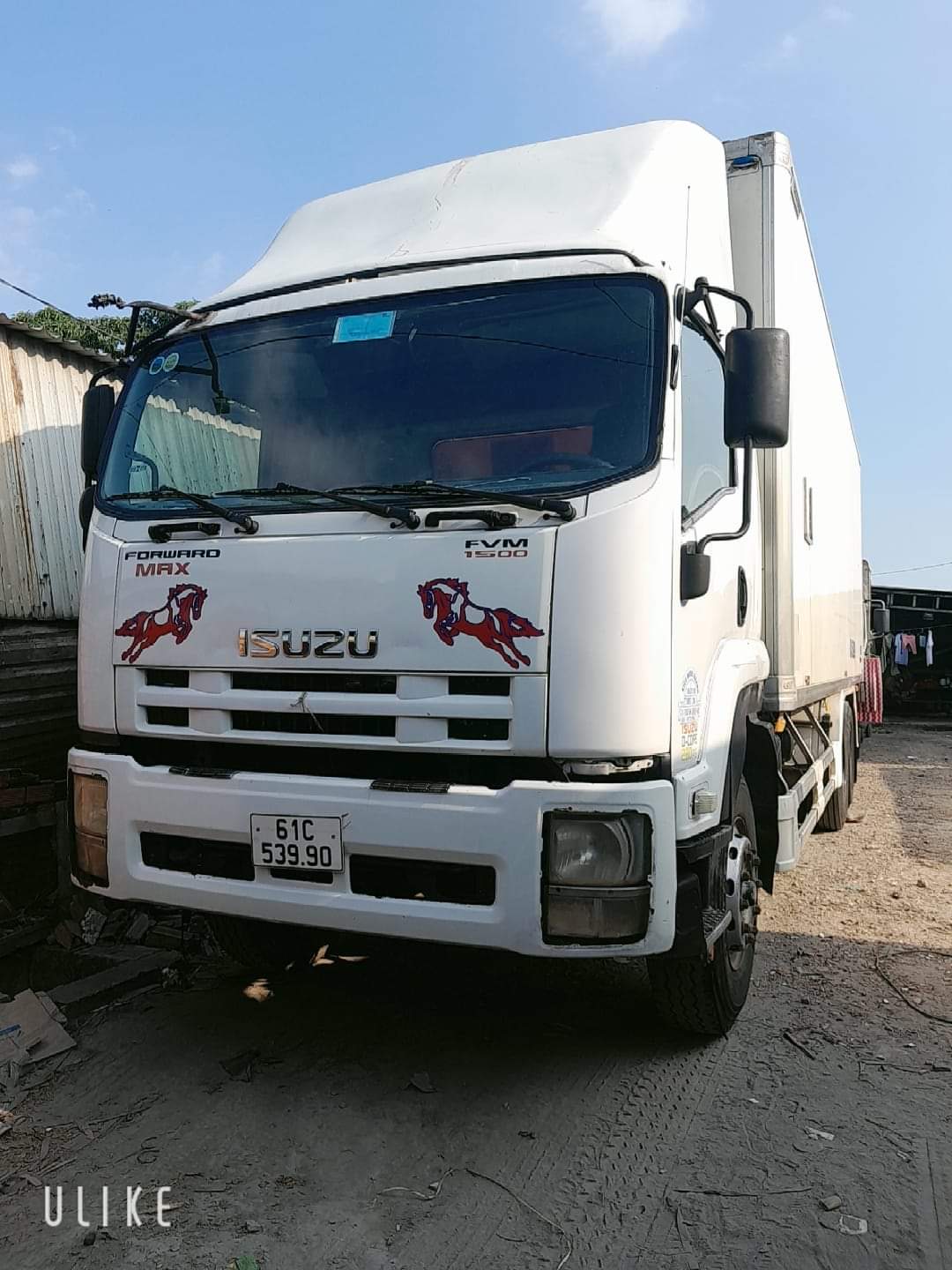 Bán xe Izuzu đời 2010 tải 15t thùng kín dài 8.1m cao 2m53...