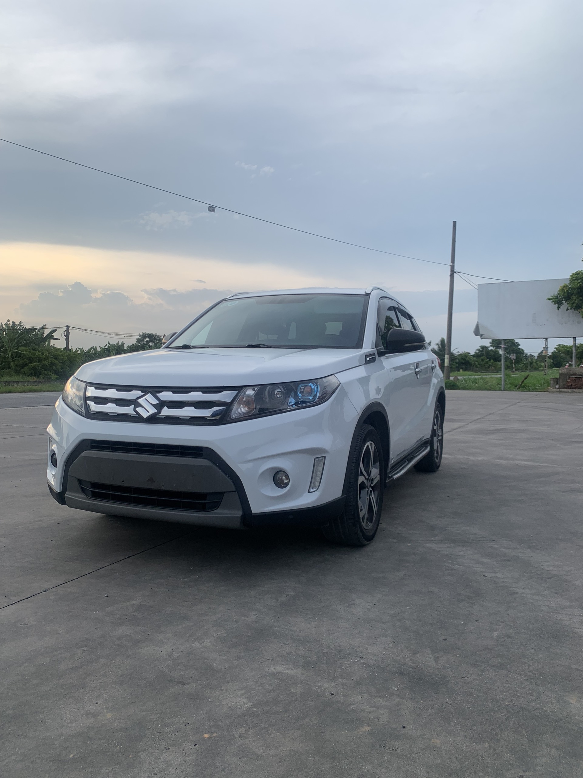 Cần bán suzuki vitara 2016 1.6AT nhập khẩu Hungary xe 1 chủ