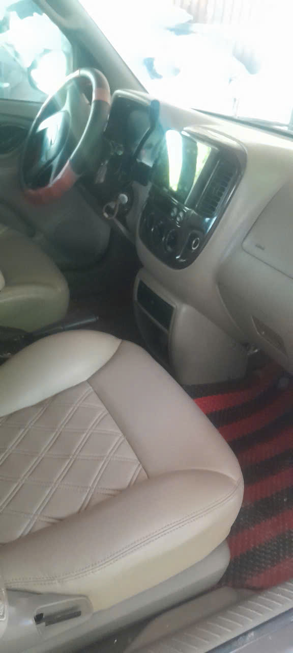 CHÍNH CHỦ CẦN BÁN XE FORD ĐỜI 2003