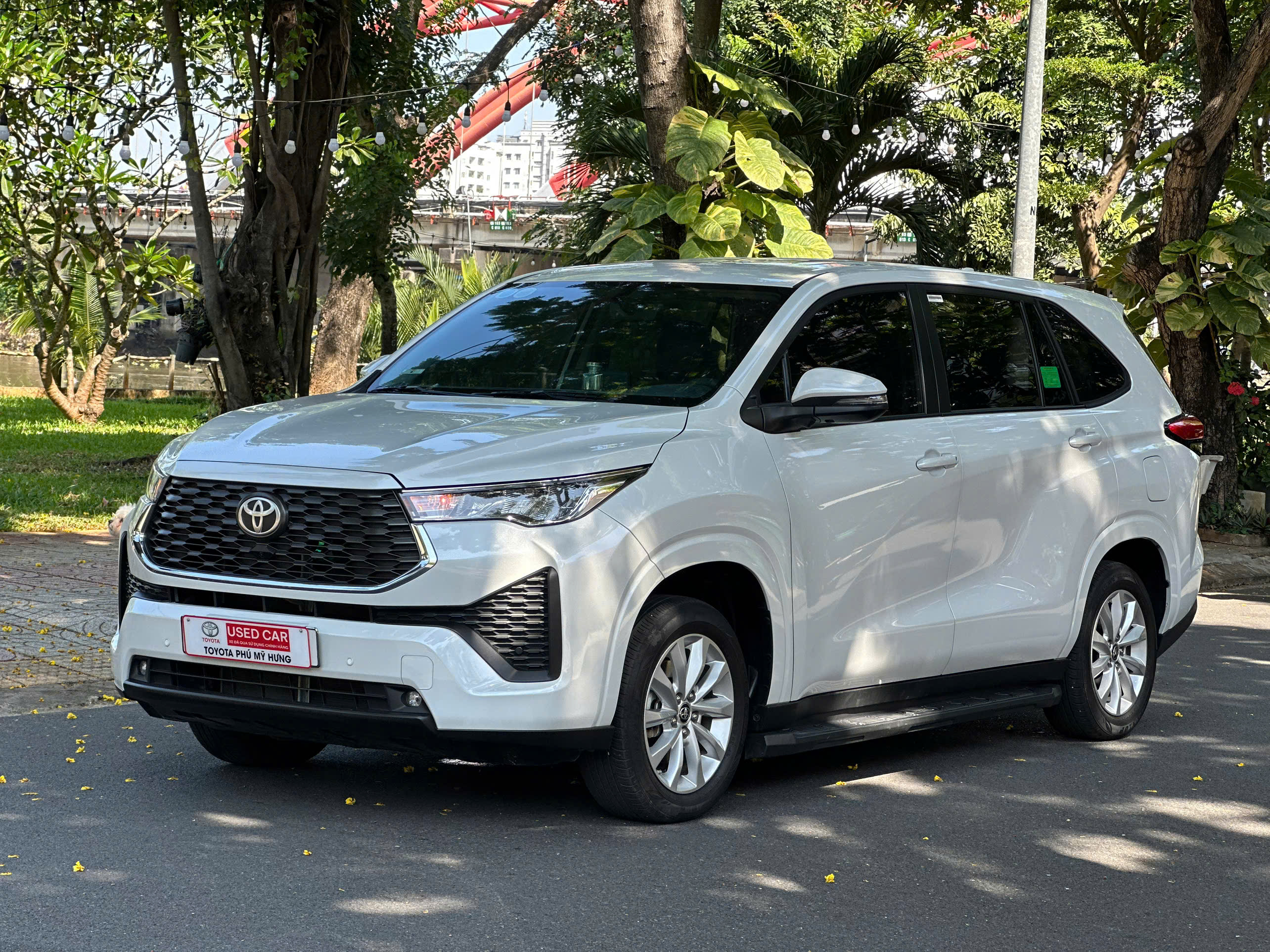 TOYOTA INNOVA CROSS 2024