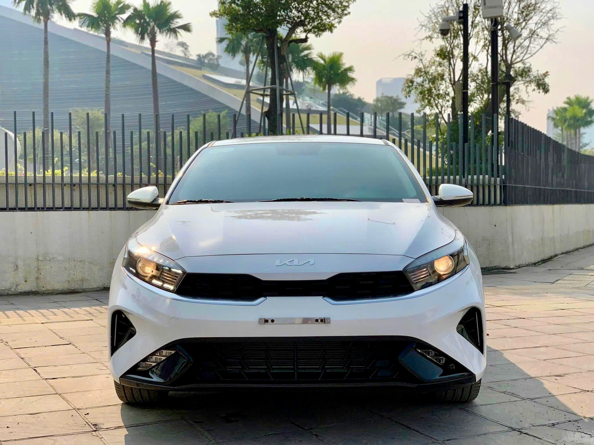 ♦ KIA K3 1.6 AT LUXURY – ƯU ĐÃI CỰC KHỦNG TRONG THÁNG 5! ♦