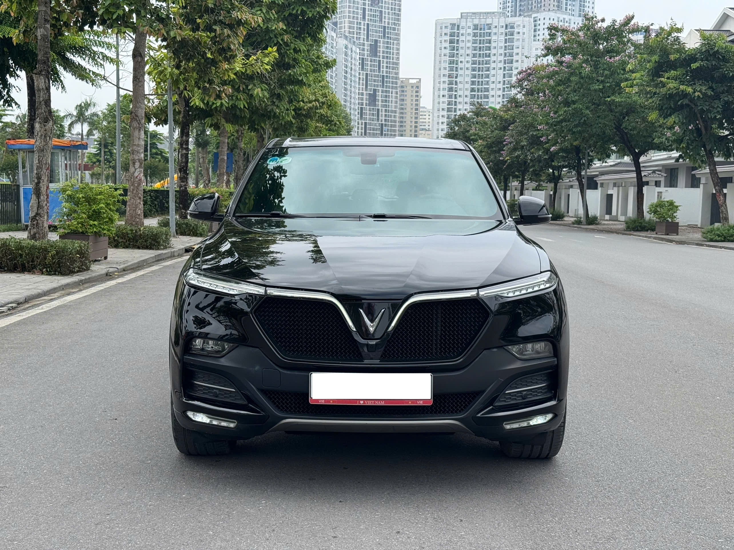 Chính chủ bán xe Lux SA 2020 Base