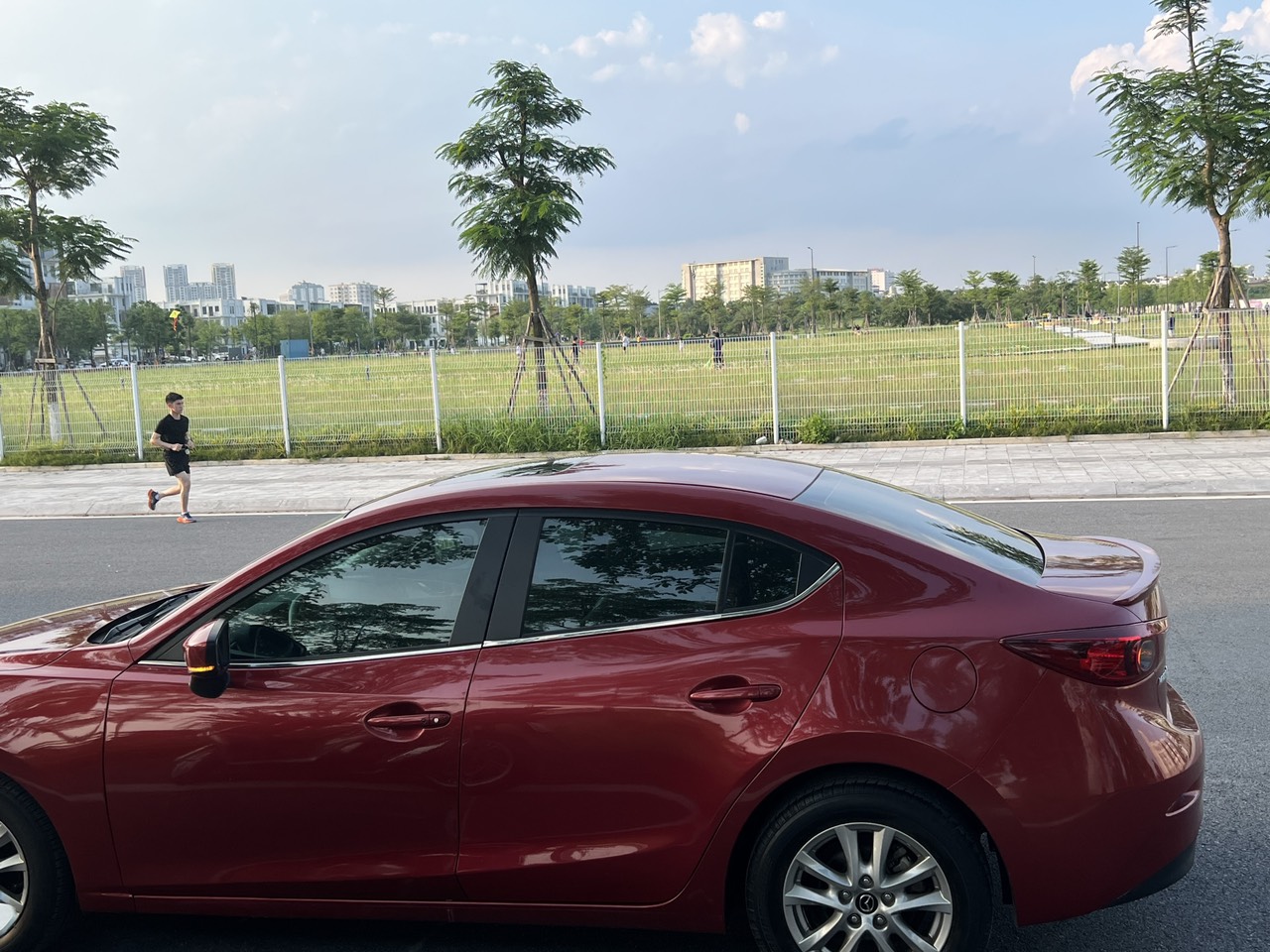 Chính Chủ Cần Bán MAZDA 2018 full option xe nhập chính hãng