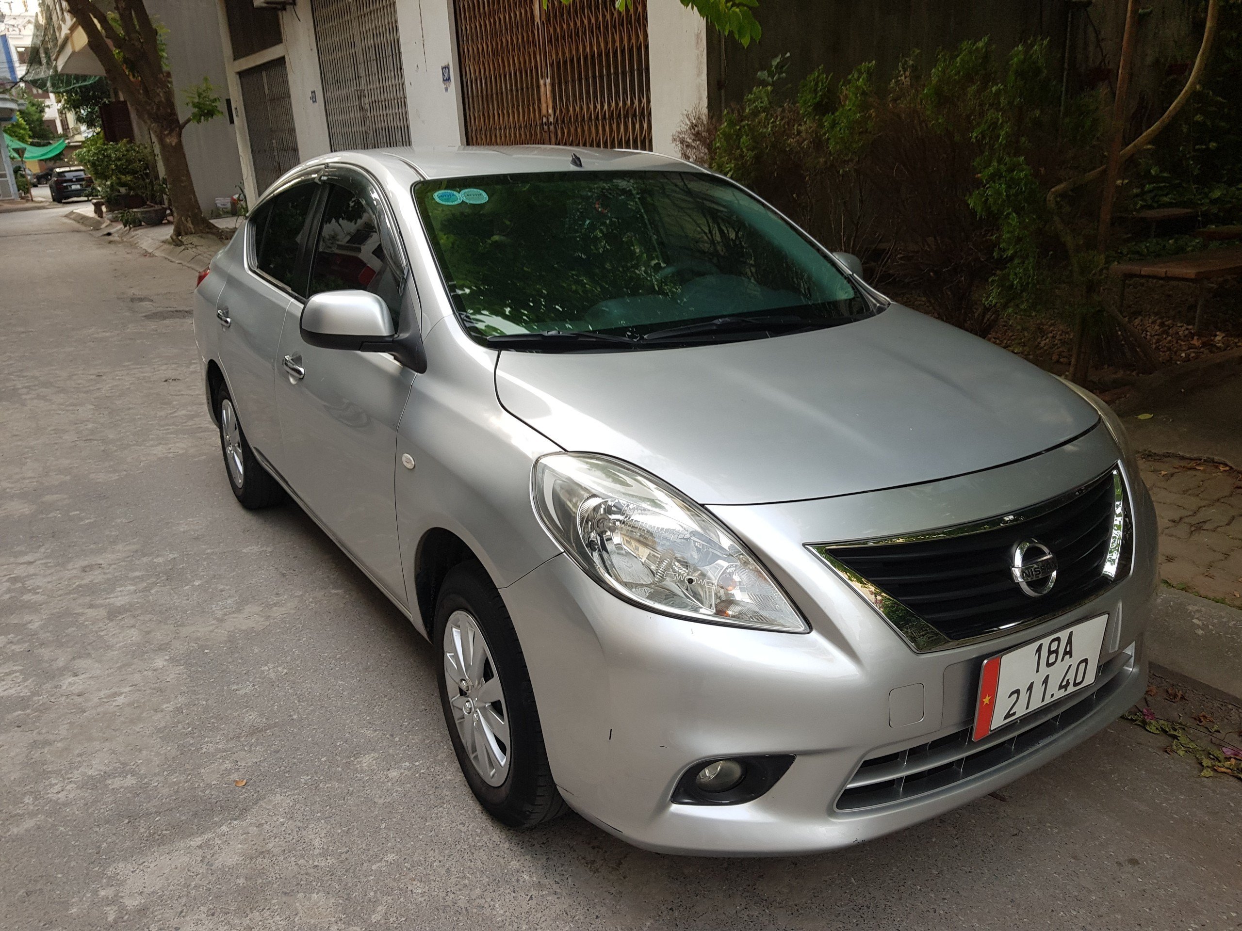 Chính chủ lên gầm cao, cần bán xe Nissan Sunny XL SỐ SÀN đời 2015 đăng ký 2016.