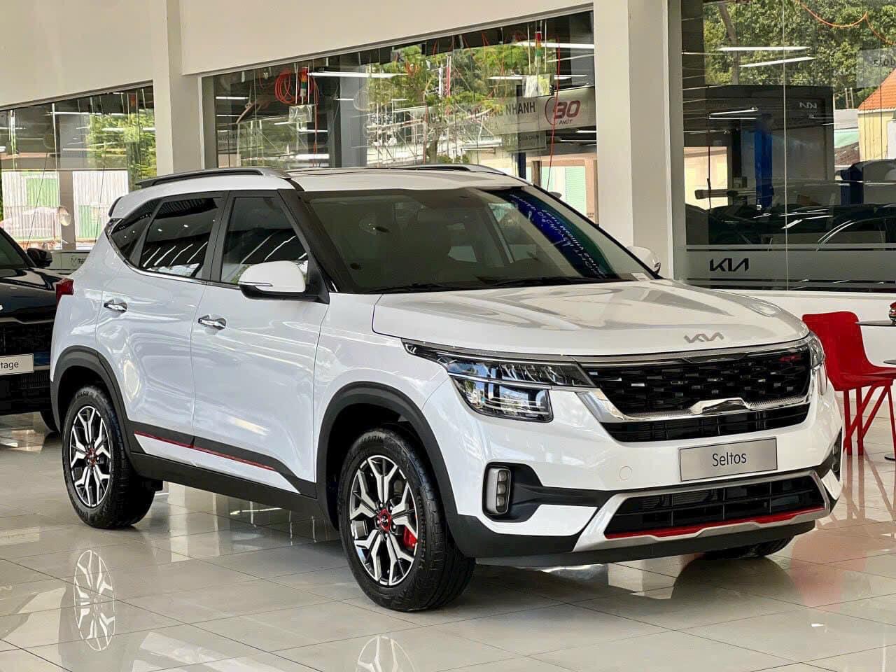 KIA SELTOS 2023 KHUYẾN MÃI TIỀN MẶT LÊN ĐẾN 60 TRIỆU, GIẢM 50% THUẾ TRƯỚC BẠ