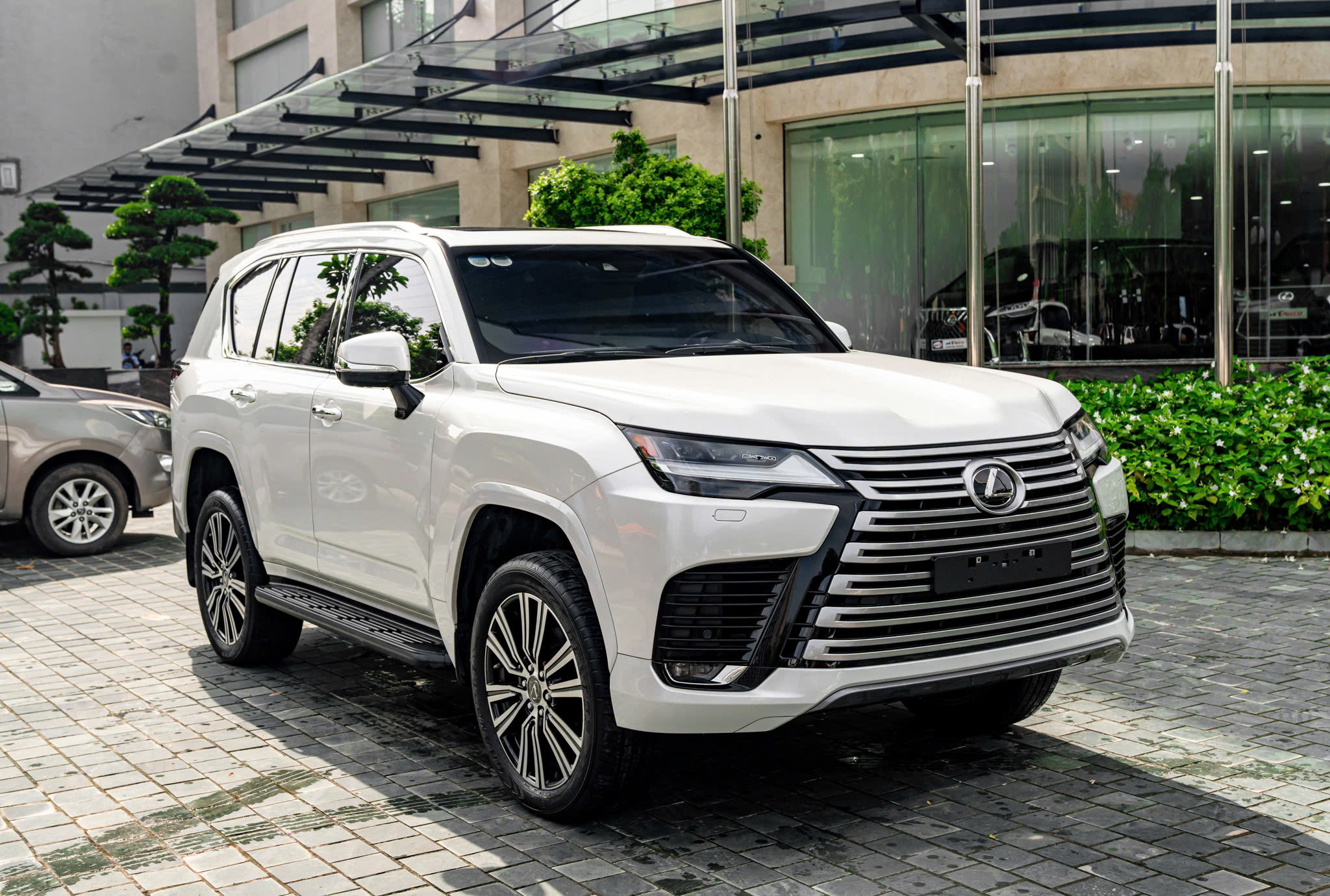 LEXUS LX 600 URBAN SIÊU LƯỚT