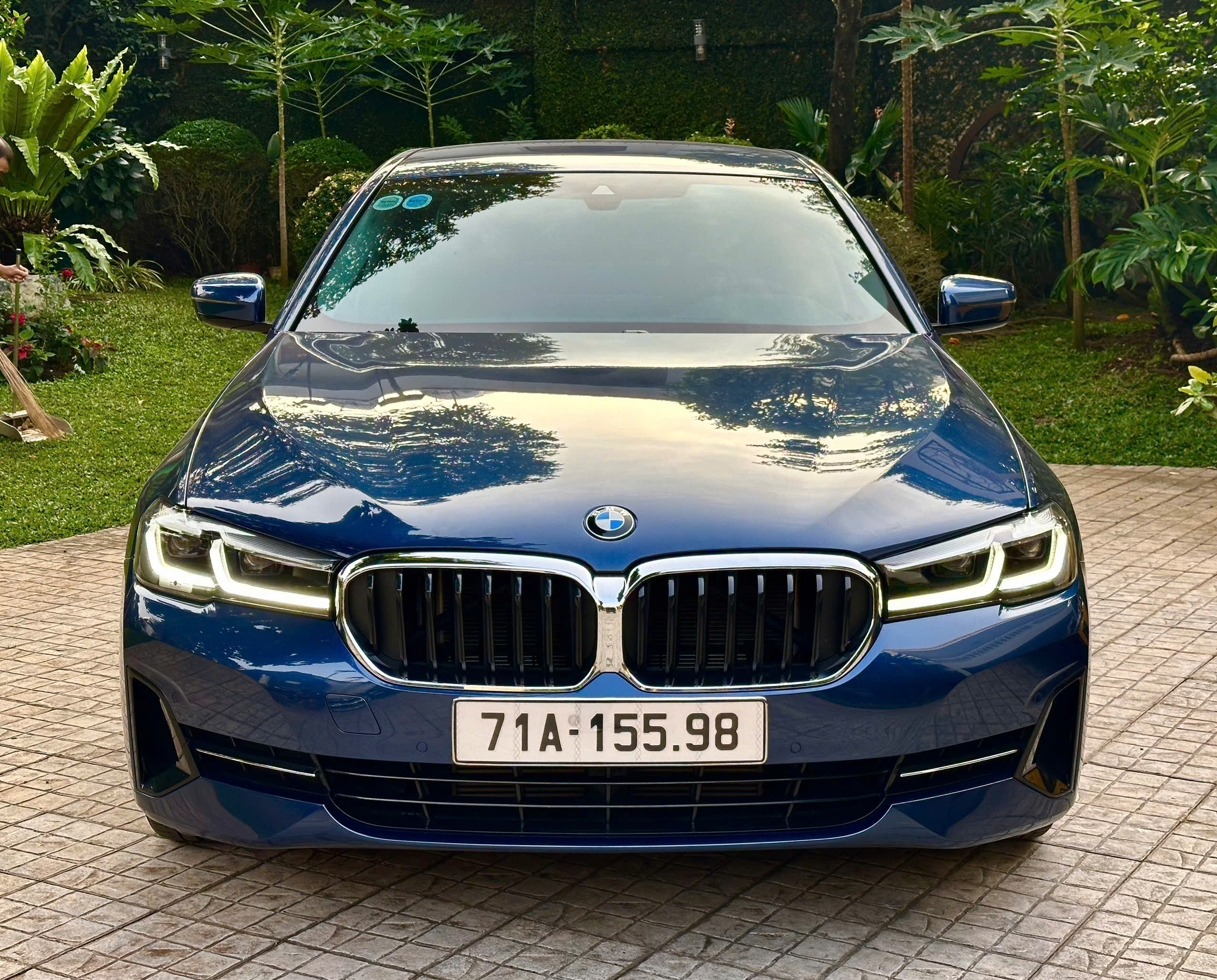 Chính chủ bán xe BMW 520i LCI  LUXURY LINE sx năm 2022