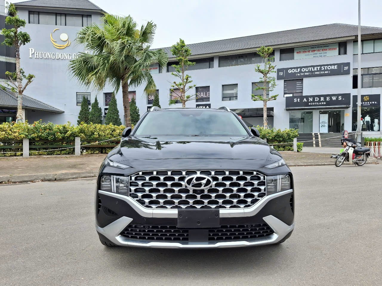 Chính chủ bán Santafe Premium 2.5L HTRAC, sản xuất 2022 màu đen, đăng ký tên cá nhân