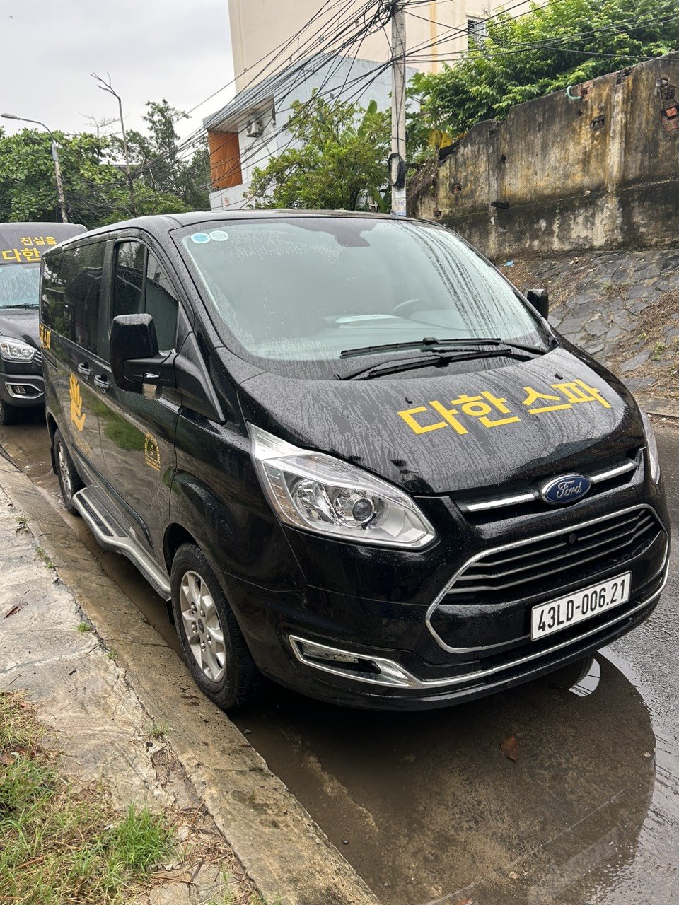 Chính chủ bán xe Ford Tourneo Titanium