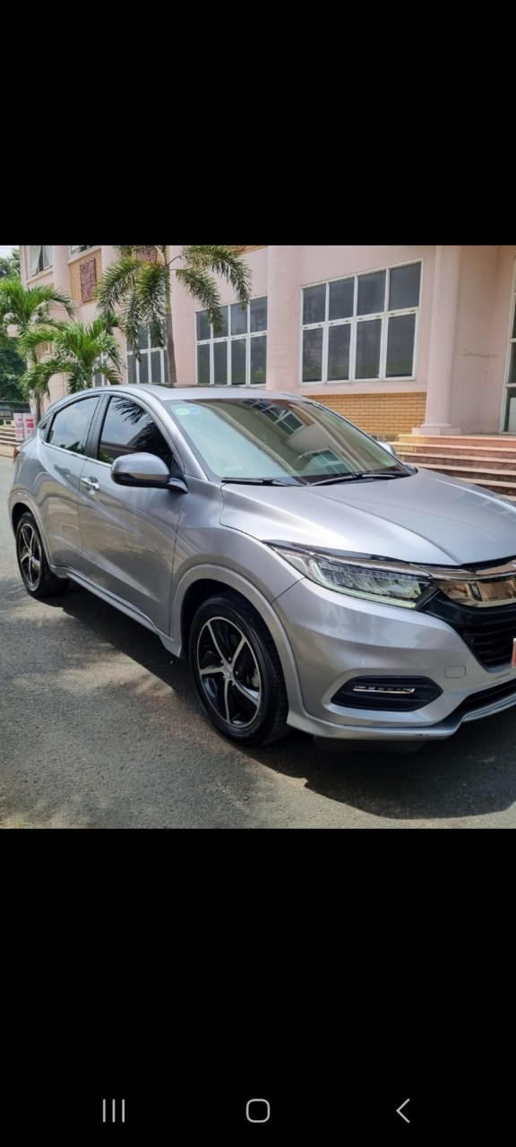 Chính chủ cần bán xe Honda HRV. L SX 2019 đăng ký năm 2020.