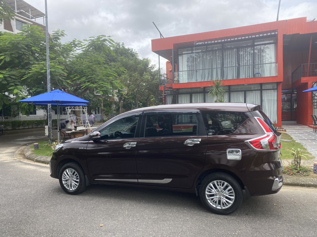 Chính chủ bán xe 7 chỗ Suzuki Ertiga GLX 1.5 AT 2019