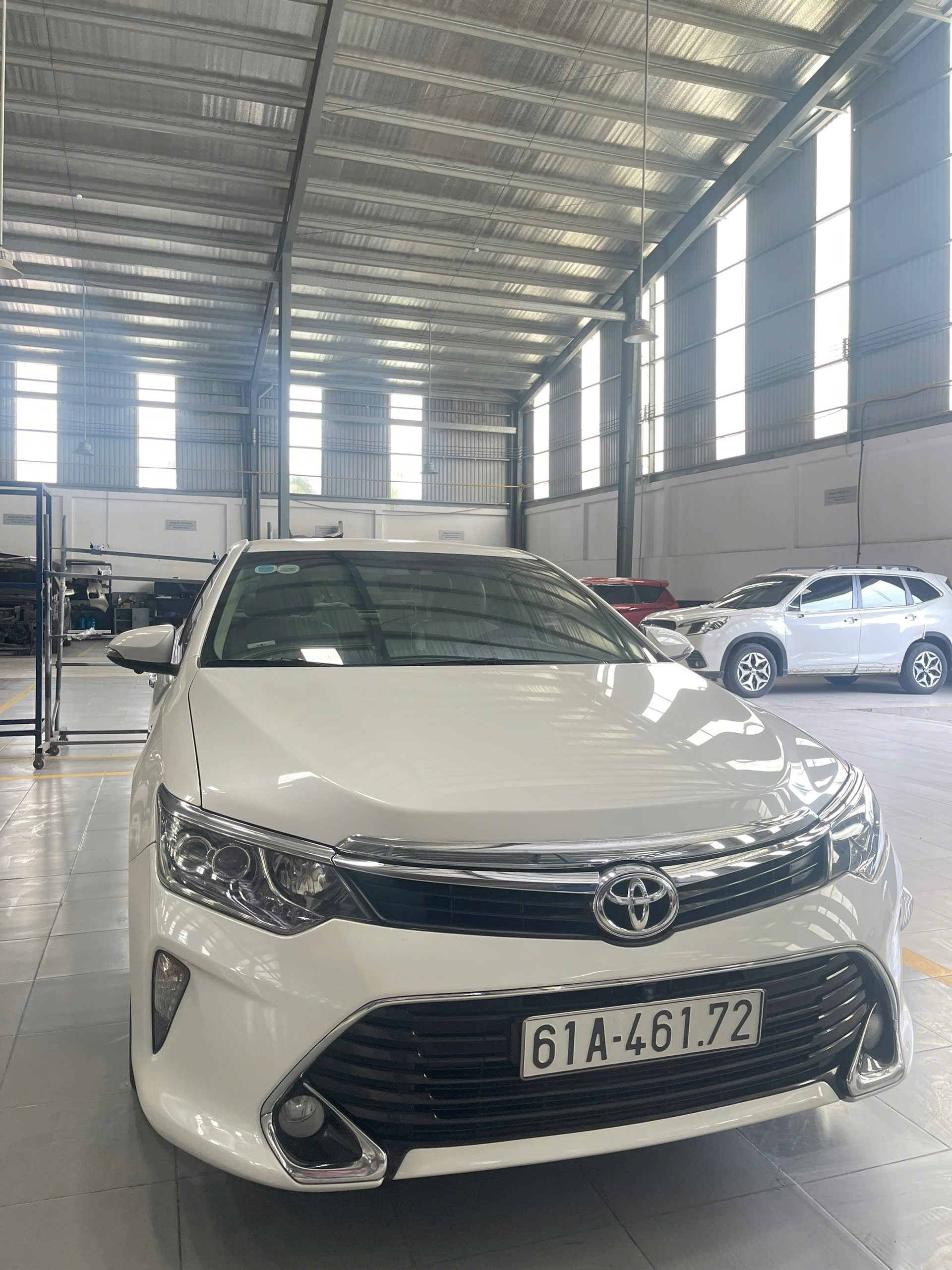 Chính chủ cần bán xe Camry 4 chỗ Đẹp