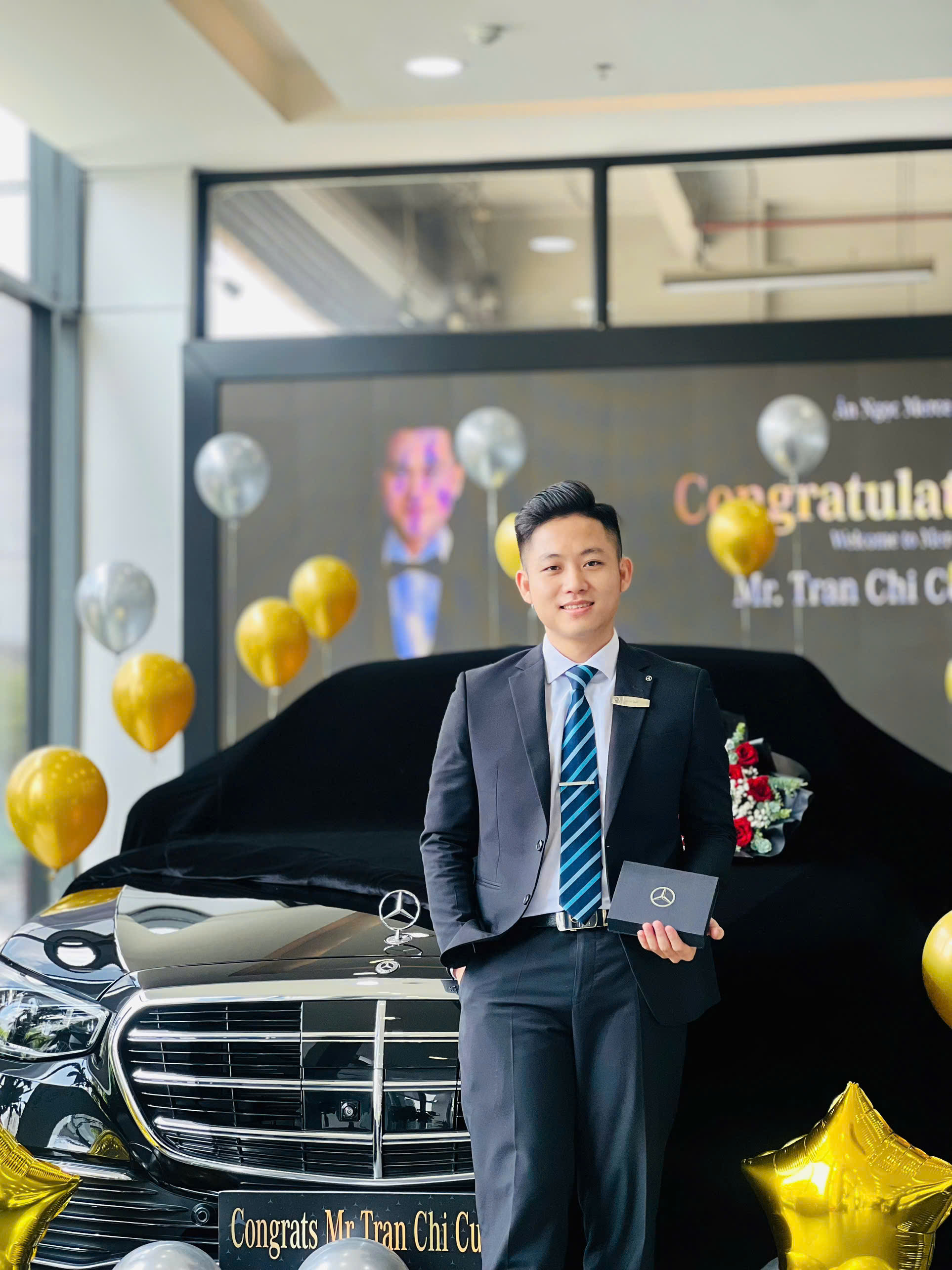 Mercedes-Benz E300 AMG - Sản xuất 2023, Lắp ráp mới, Xe Mới 100%