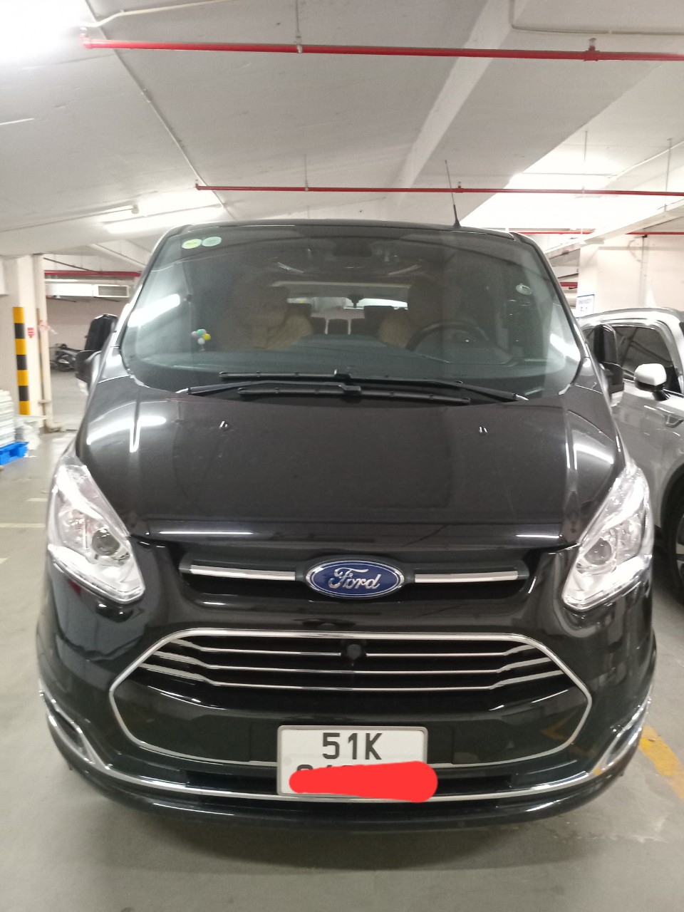 CHÍNH CHỦ CẦN BÁN XE : Ford Tourneo Limousine Dcar, 6 chỗ, sx 2021