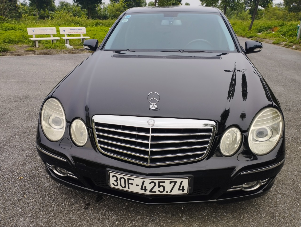 Chính chủ cần bán xe Mercedes E200 đời 2008