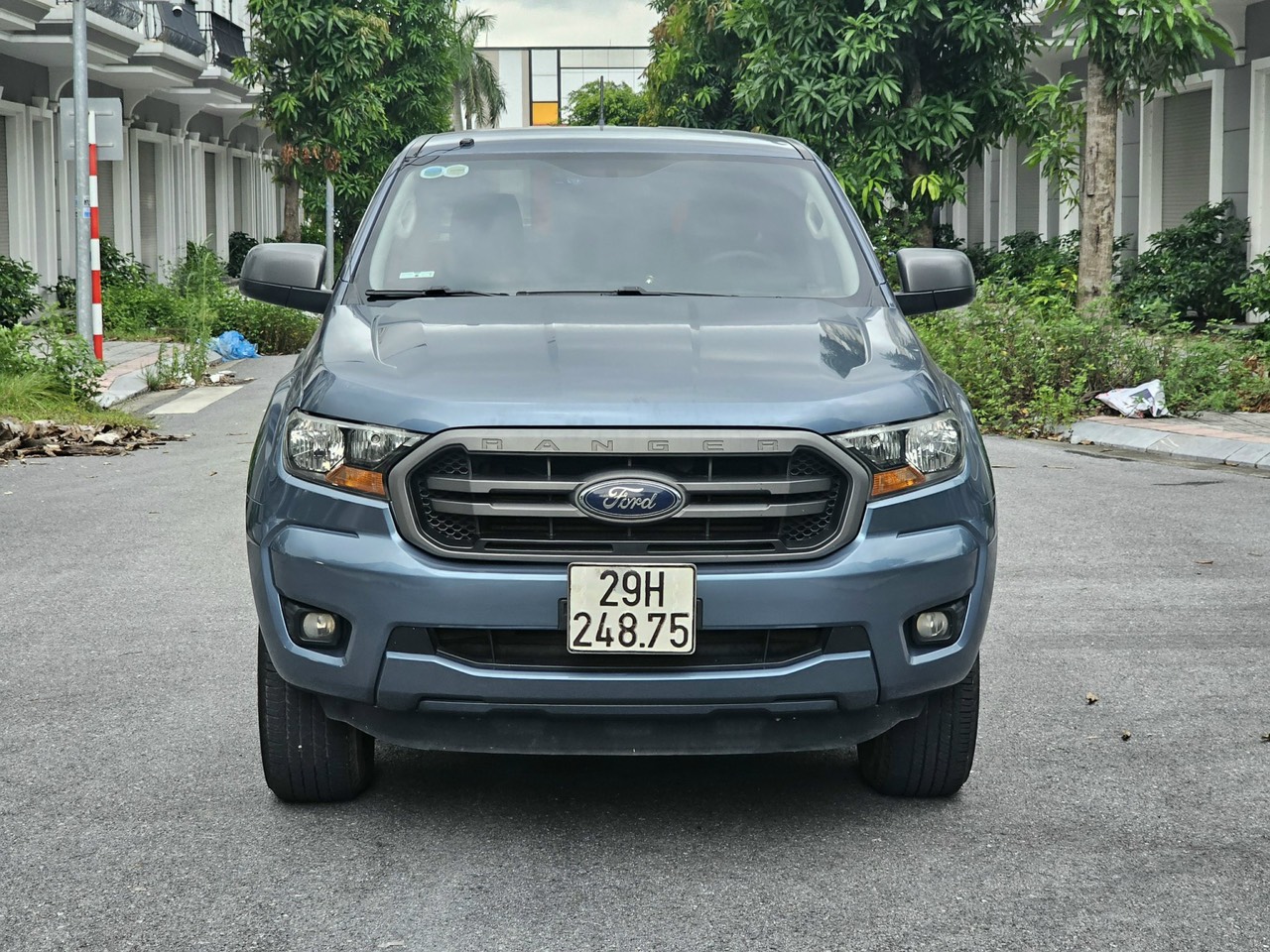 BÁN XE Ford ranger XLS 2019 số sàn một cầu, máy dầu 2.2