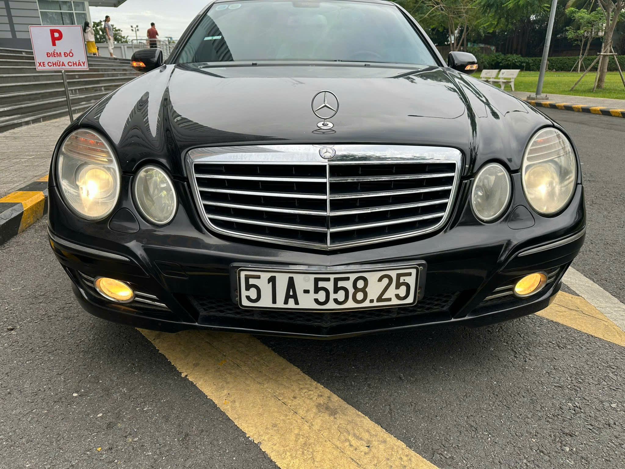 CHÍNH CHỦ CẦN BÁN XE MERCEDES - BENZ SẢN XUẤT NĂM 2006