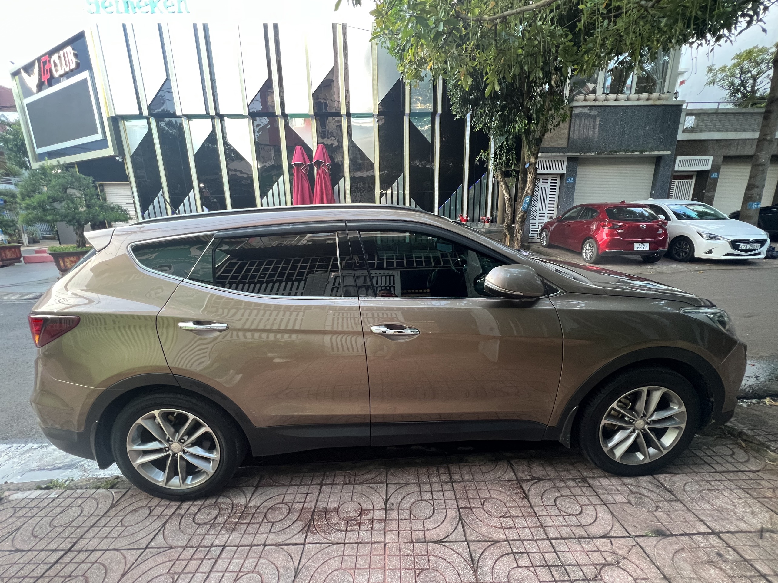 Cần Bán xe ô tô - Hyundai Santafe 2017 4WD máy xăng full  2 cầu