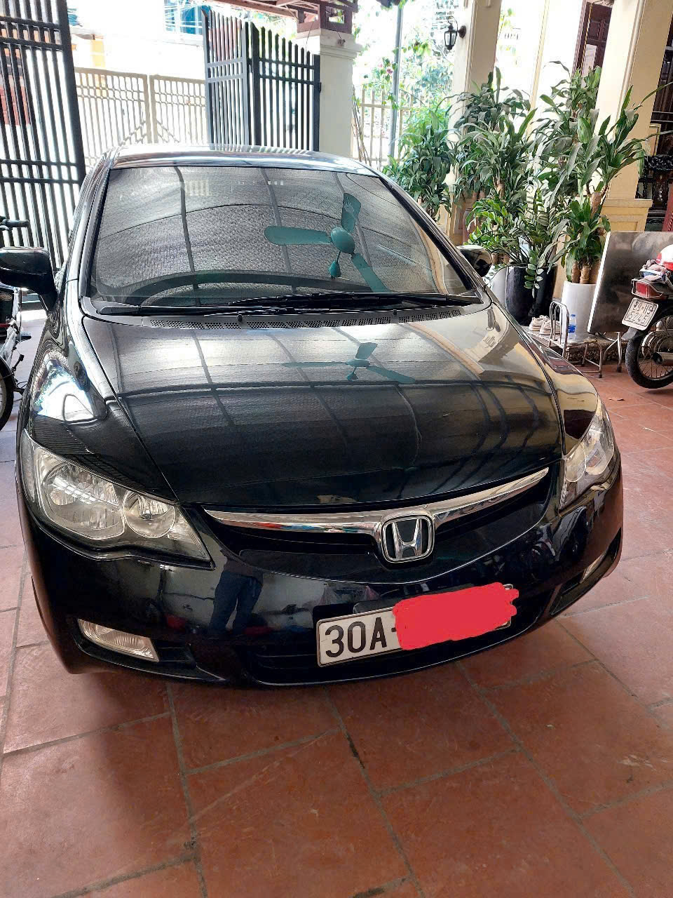 ►  Cần bán Honda Civic 5 chỗ 2009 (phiên bản 2010) – 1.8 AT, số tự động