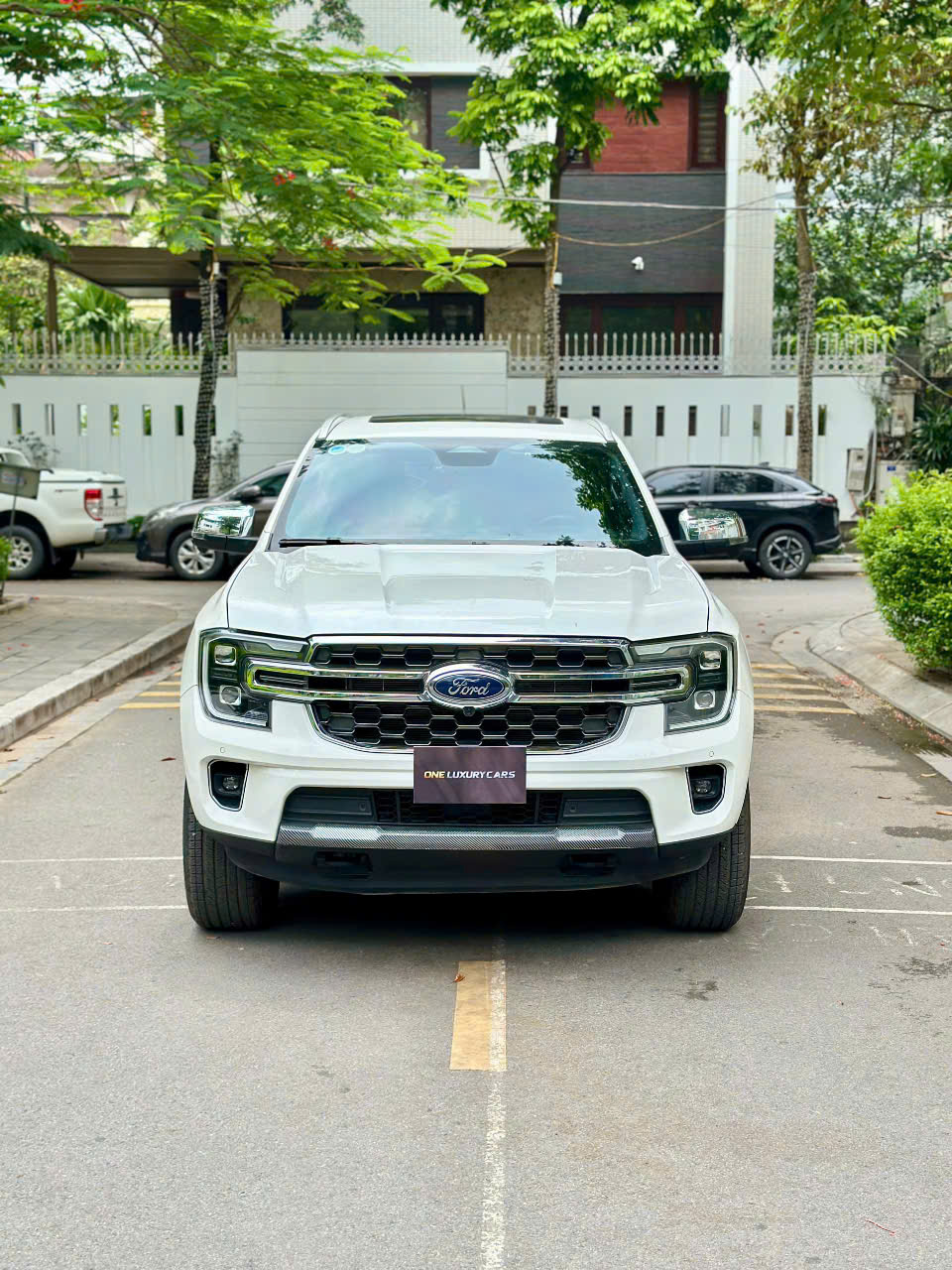 ►  BÁN FORD EVEREST TITANIUM 4x4 – CƠ BẮP MẠNH MẼ, ĐÚNG CHẤT XE MỸ
