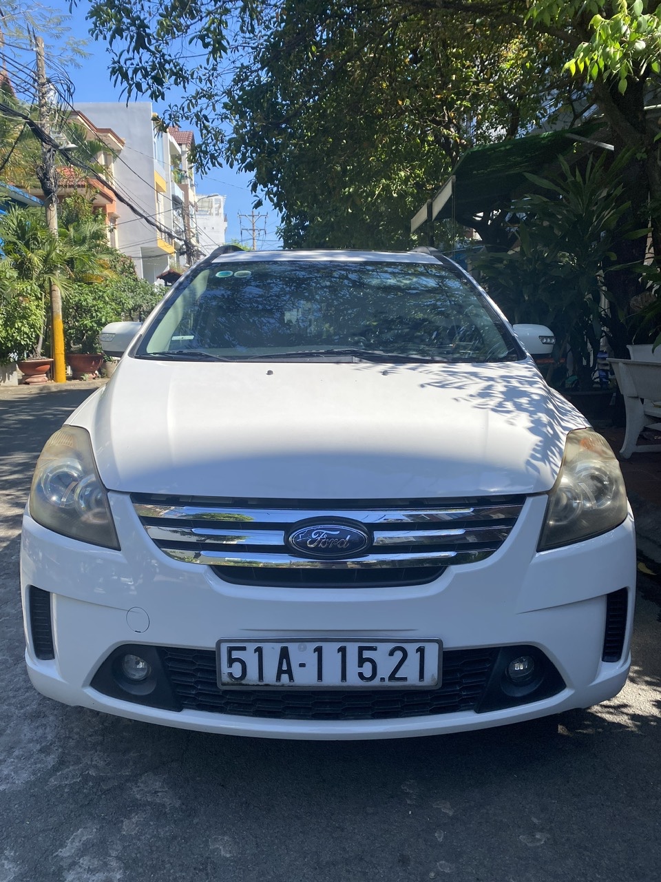 BÁN FORD i-MAX – XE GIA ĐÌNH RỘNG RÃI, BỀN BỈ