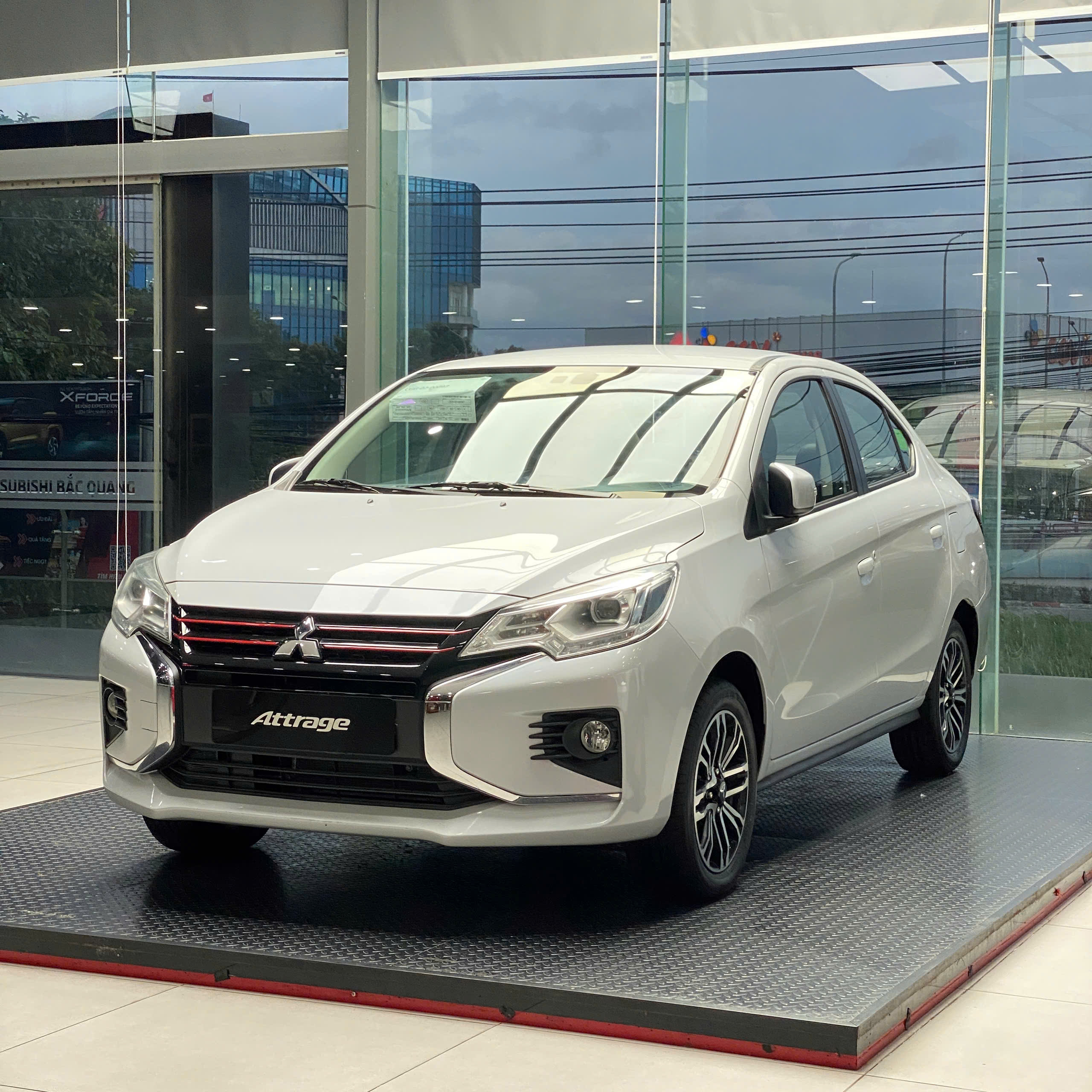 ►  MITSUBISHI ATTRAGE GIÁ 419 TRIỆU