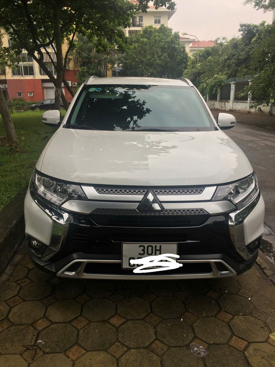 Chính chủ bán xe OUTLANDER sản xuất năm 2021