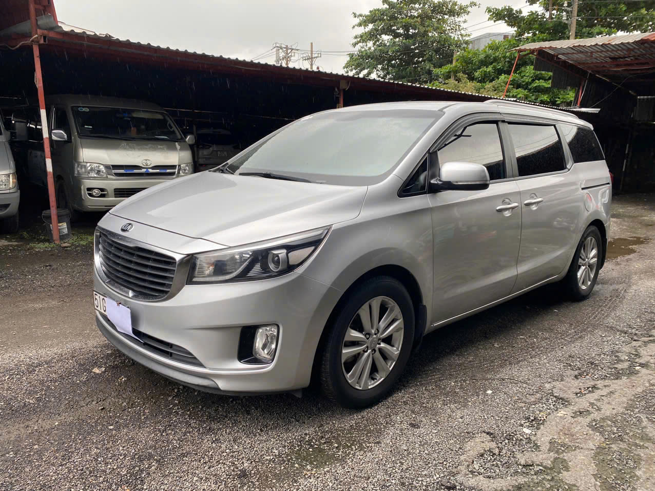 CẦN BÁN XE  KIA SEDONA 3.3 SẢN XUẤT NĂM  2015
