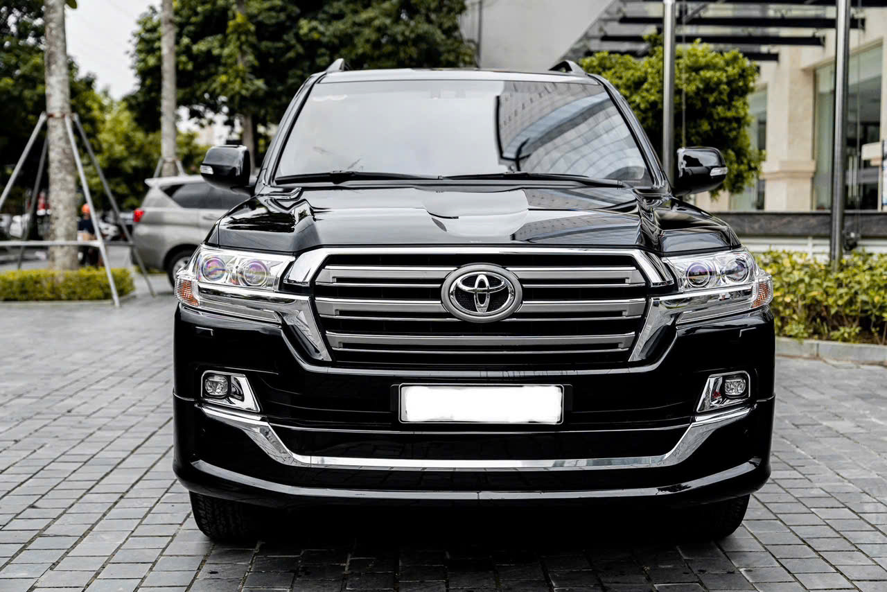 LANDCRUISER LC200 2019