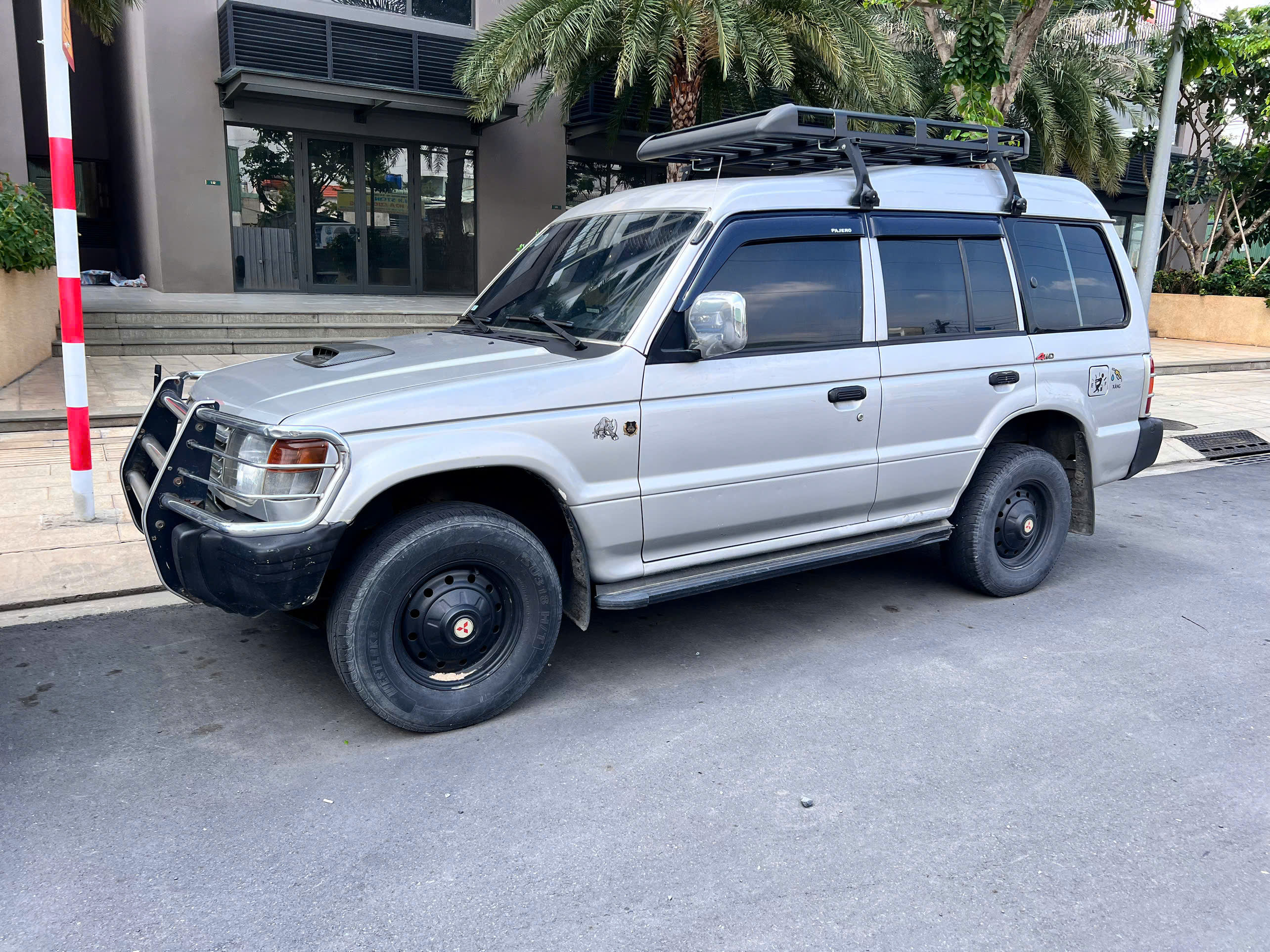 Cần bán xe Pajero V32 2.6 sản xuất năm 1993