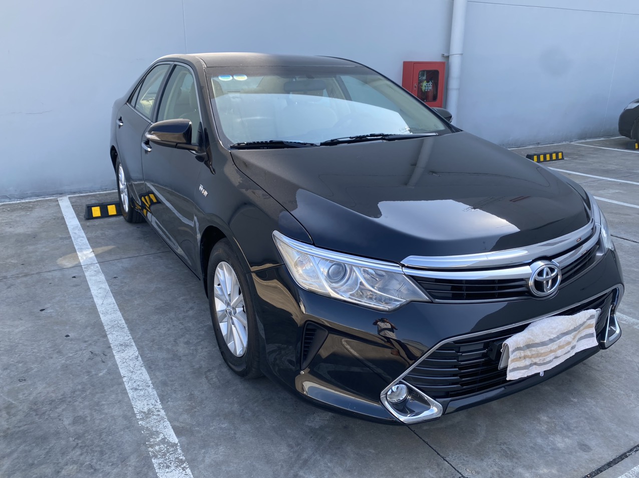 CHÍNH CHỦ CẦN BÁN XE CAMRY PHOM MỚI 2.0E