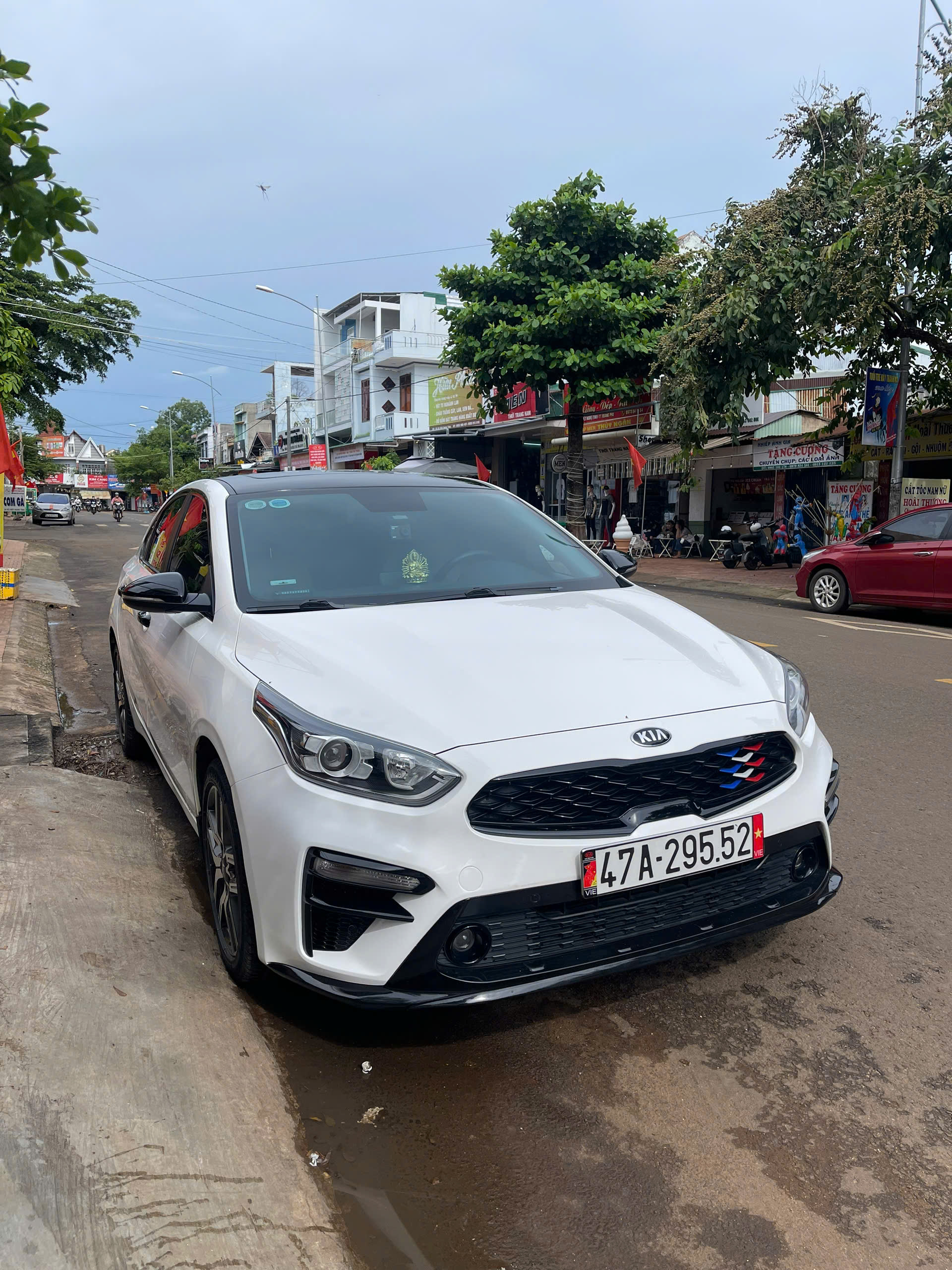CHÍNH CHỦ không có nhu cầu sử dụng cần  BÁN Ô TÔ CERATO Luxury có cửa sổ trời 1.6AT 2019-2020 một đời chủ mua mới