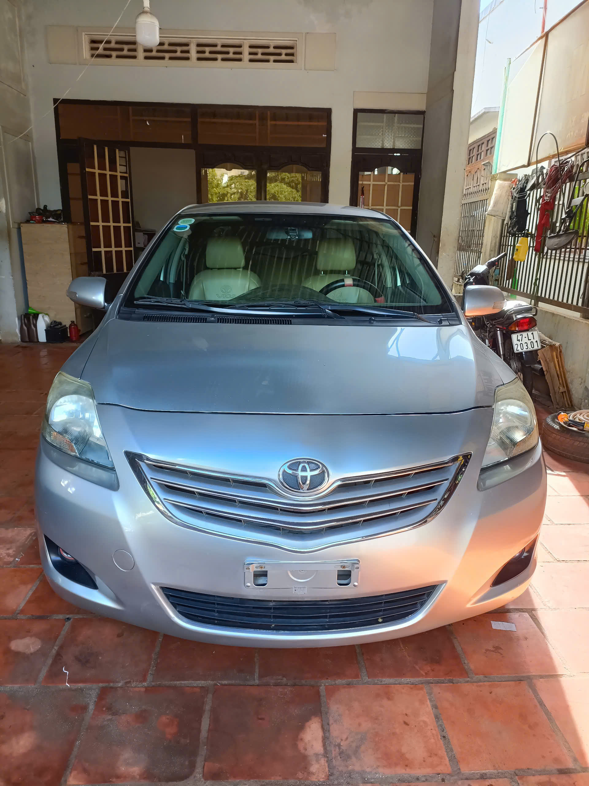 Chính chủ bán xe Toyota vios 2013