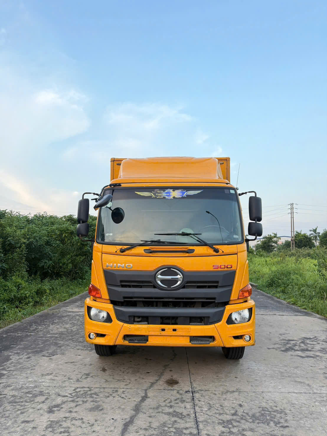 Cty Bán 3 Xe Hino FG 2018 dài 8m6 kín CTY xuất VAT 400tr odo 34v