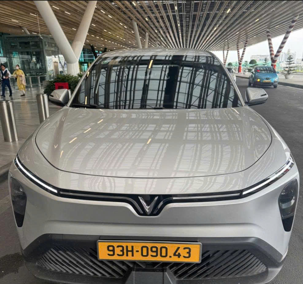 https://bonbanh.info/uploads/images/upload/18-08-26/1787039630298_5948247916881100164_5948247916881100164_f61e89a7eca03a92e791c4135e71e293.jpg