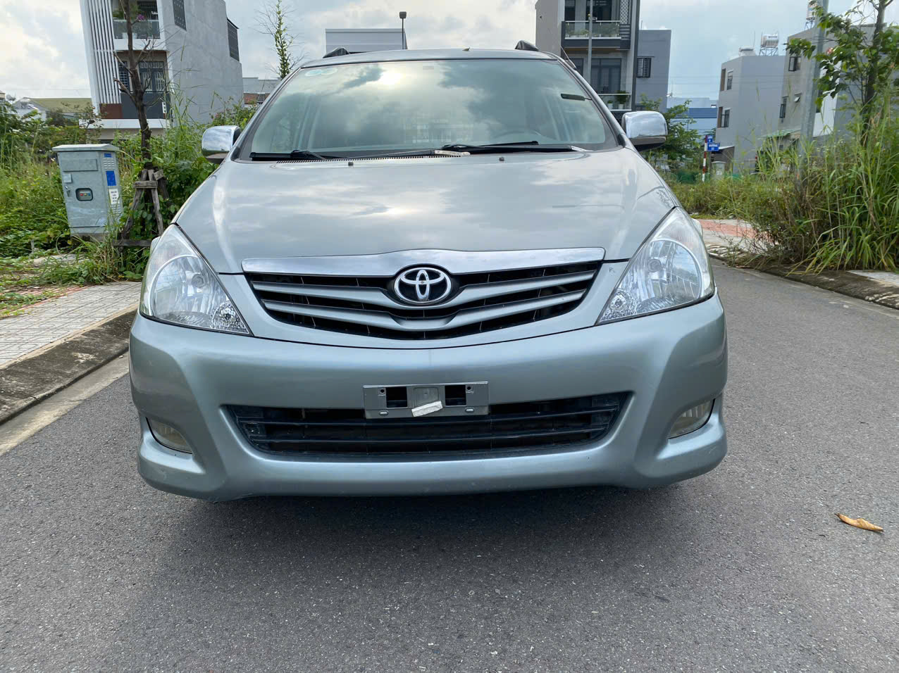 ► Cần bán Toyota Innova G đặc biệt 2.0 MT – đời 2011
