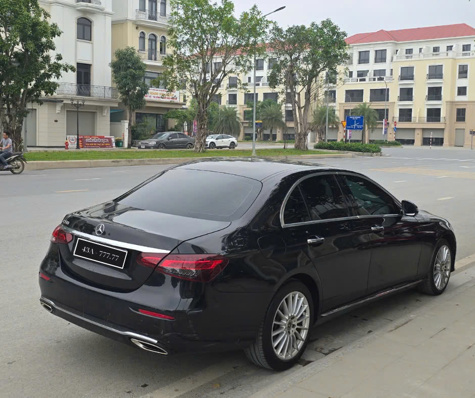 Mercedes E200 2021 - Xe còn rất mới như xe lướt