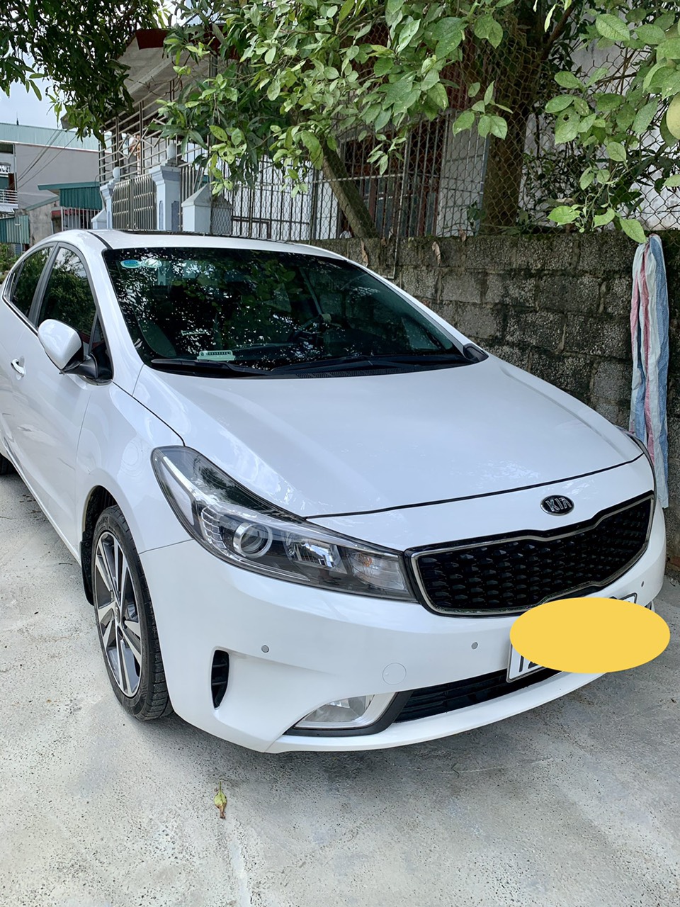 Chính chủ bán Xe Kia cerato đời cuối 2018 bản 1.6 số tự động 6 cấp ghế 2 màu.