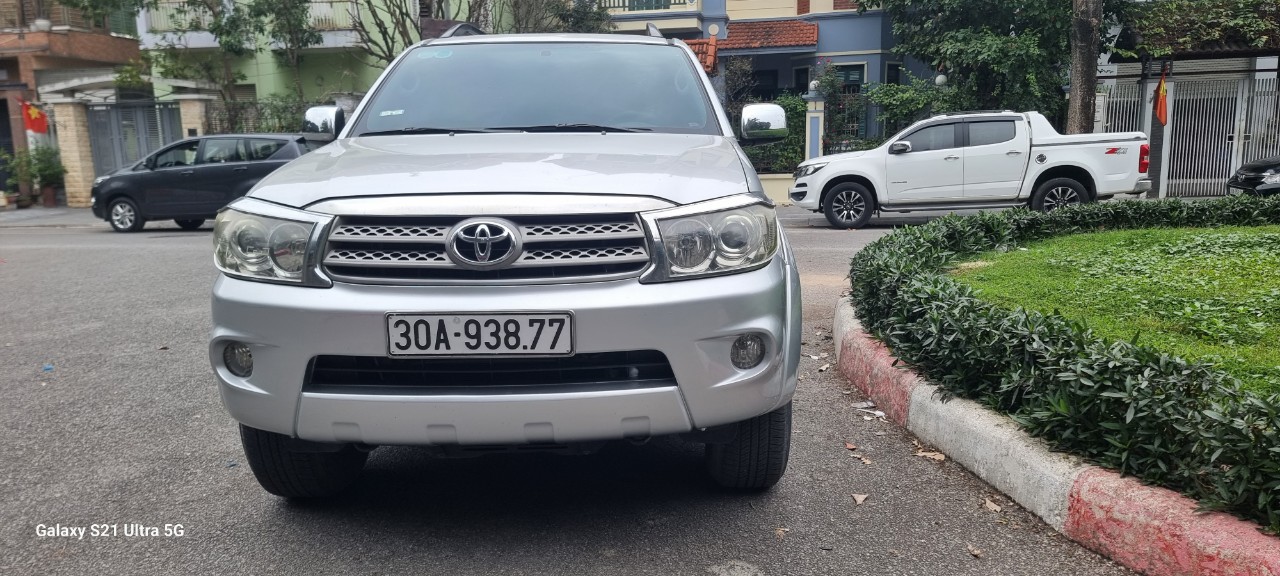 Bán xe Toyota Fortuner 2.7 V,, sx năm 2010,