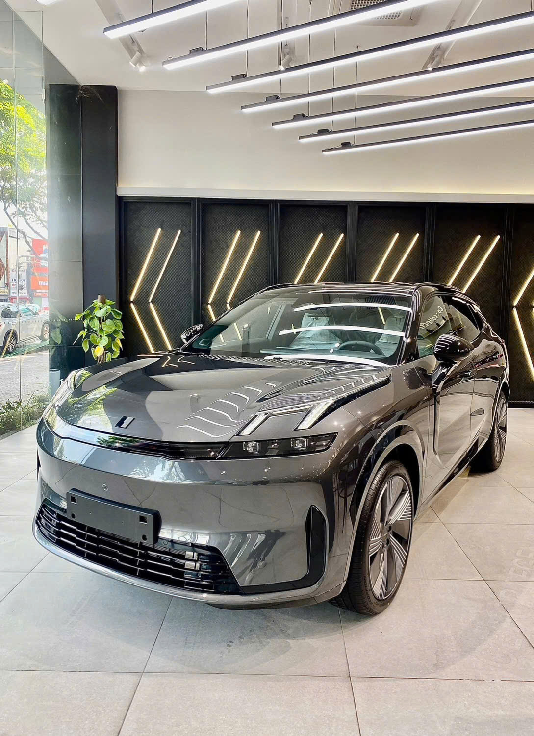 ►  LYNK &amp; CO 08 PRO - HALO