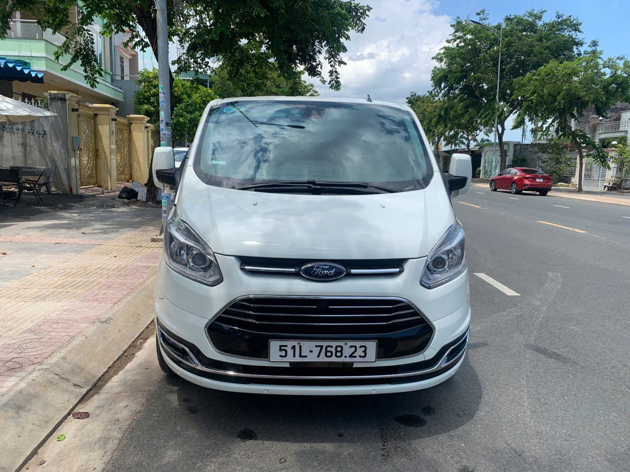 ►  FORD TOURNEO TITANIUM AT 2020 – MPV 7 CHỖ CAO CẤP, RỘNG RÃI, TIỆN NGHI