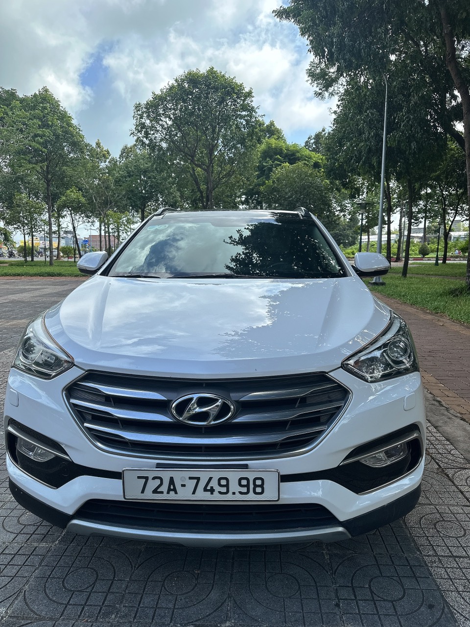Chính chủ bán xe HUYNDAI SANTAFE sản xuất năm 2017