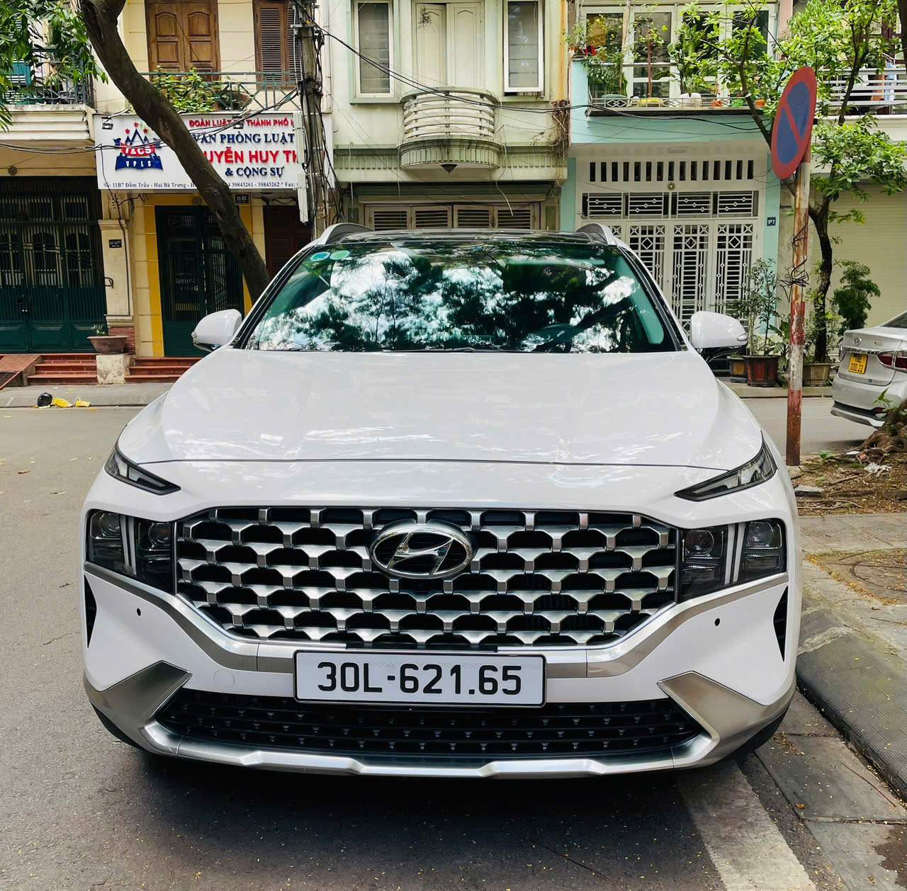 ► Hyundai SantaFe Cao cấp 2.2L HTRAC – 2021 – Xe chính chủ