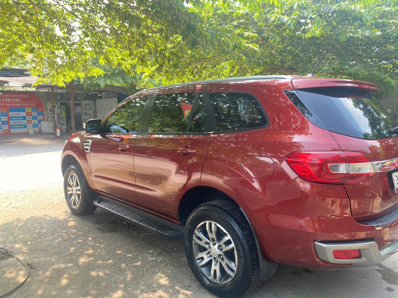 Em chính chủ bán xe Ford Everest 2018 2.0 AT Trend Đỏ