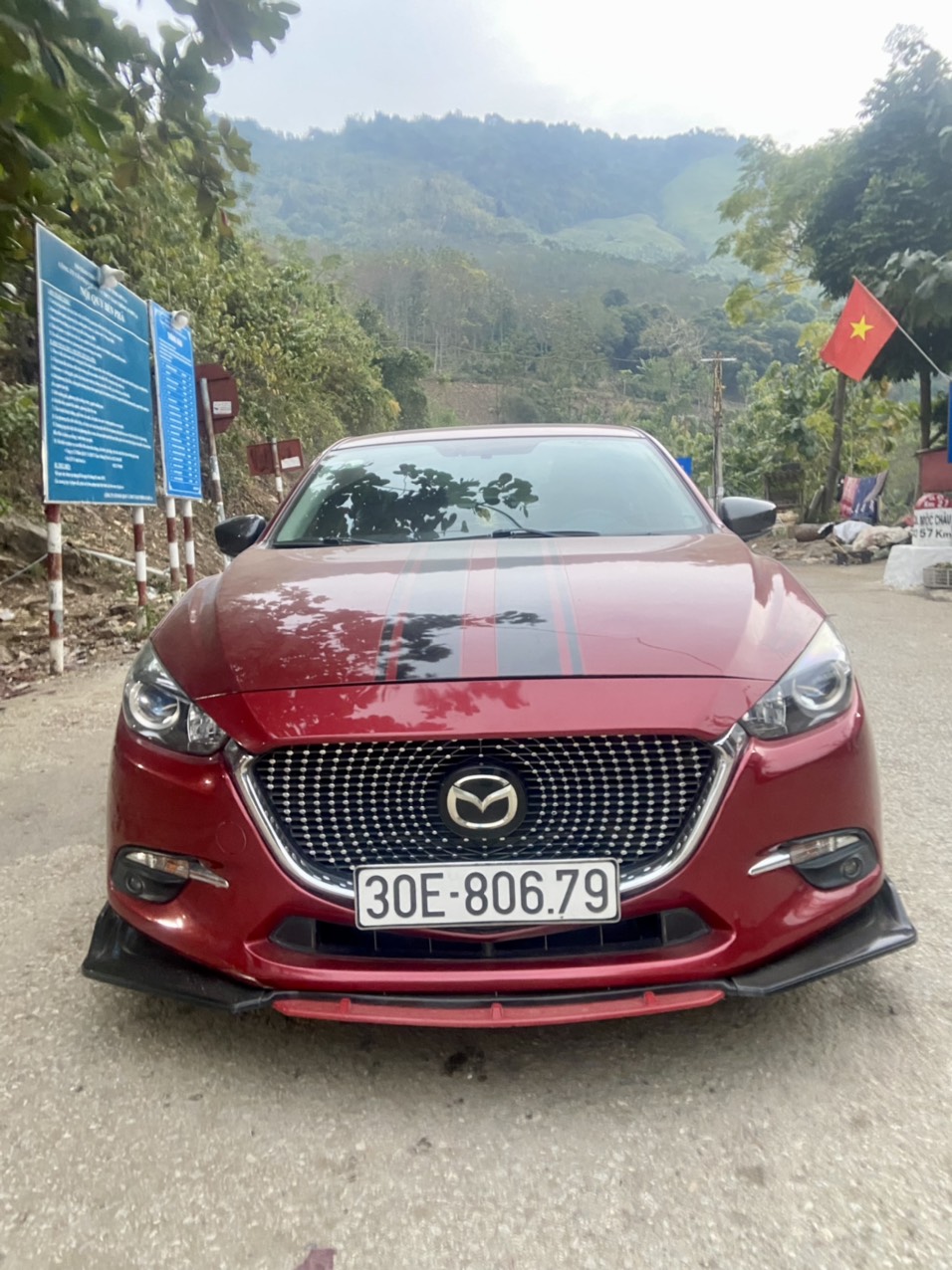 Chính Chủ Bán Xe MAZDA 3 sx 2017 bản full gia đình sử dụng, còn rất mới .Nội/Ngoại thất đẹp, sang trọng.