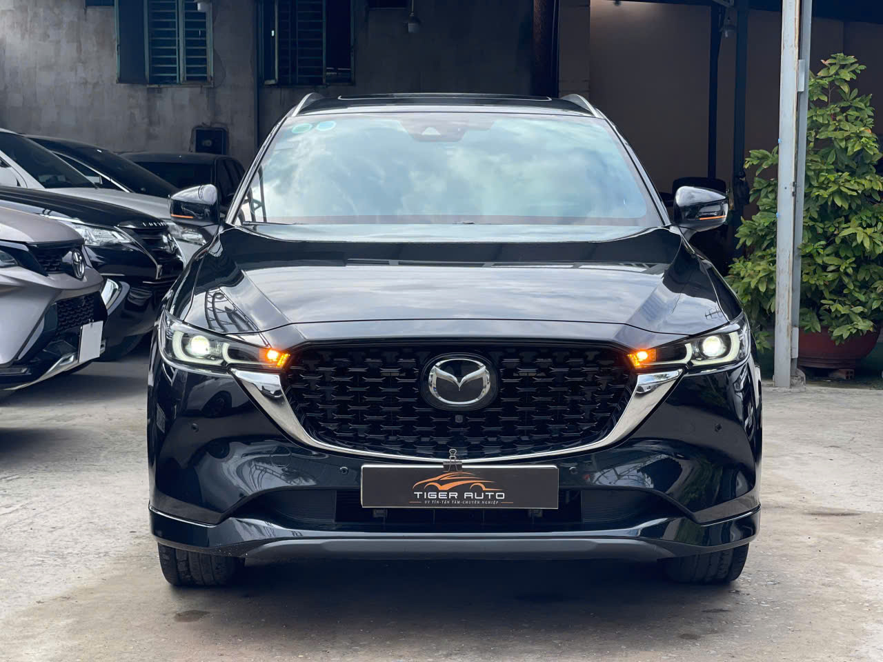 ► Mazda CX-5 Exclusive 2024 – Màu đen sang trọng, cực kỳ mới, chạy lướt 18.000km!